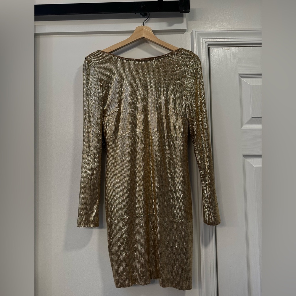 Elegant Gold Long Sleeve Dress